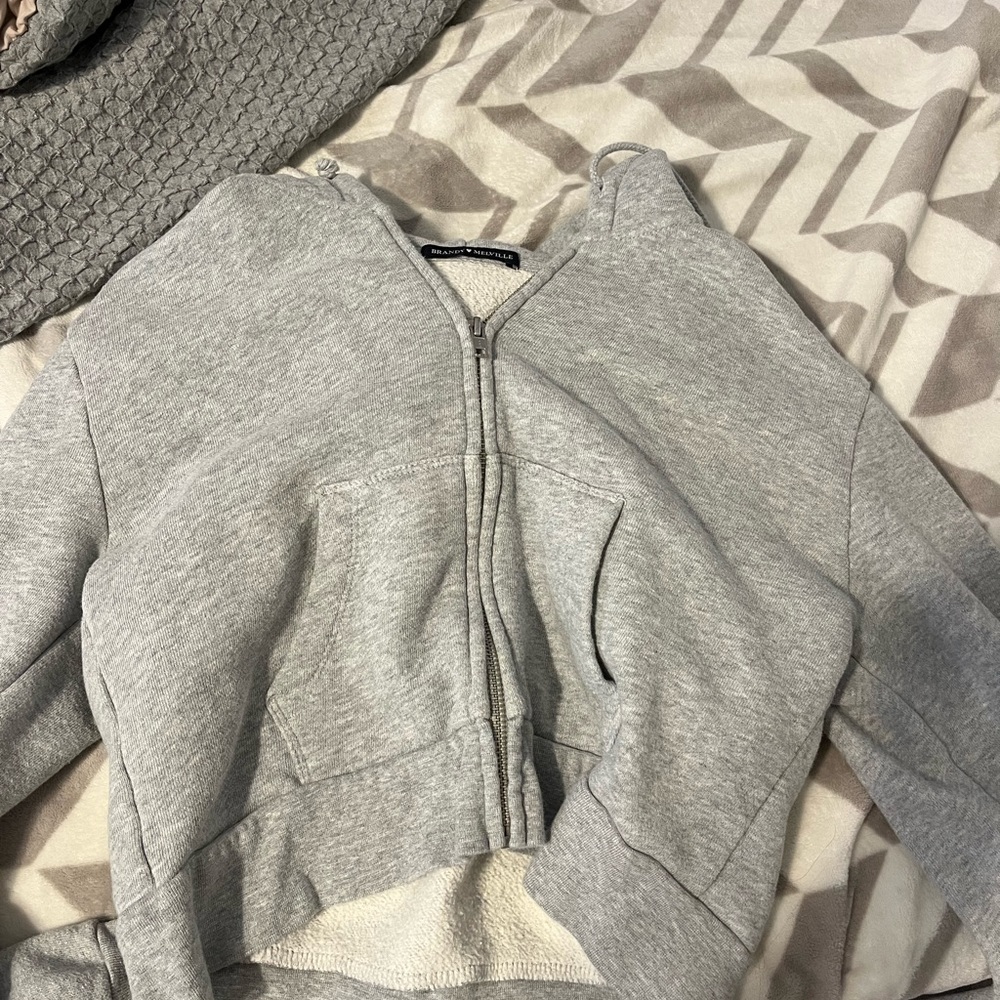 Brandy Melville grey cropped hoodie